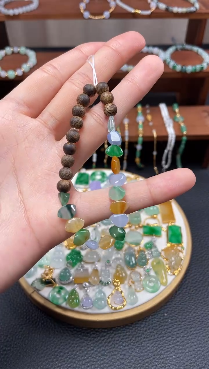 【闪购商品】翡翠套链未镶嵌一个   JK603