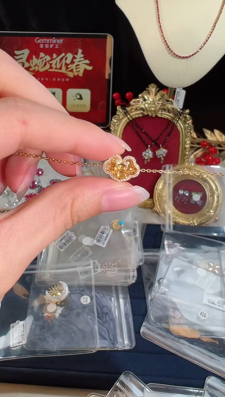 【闪购商品】彩色蓝宝石手链18K金镶嵌BB4731-A