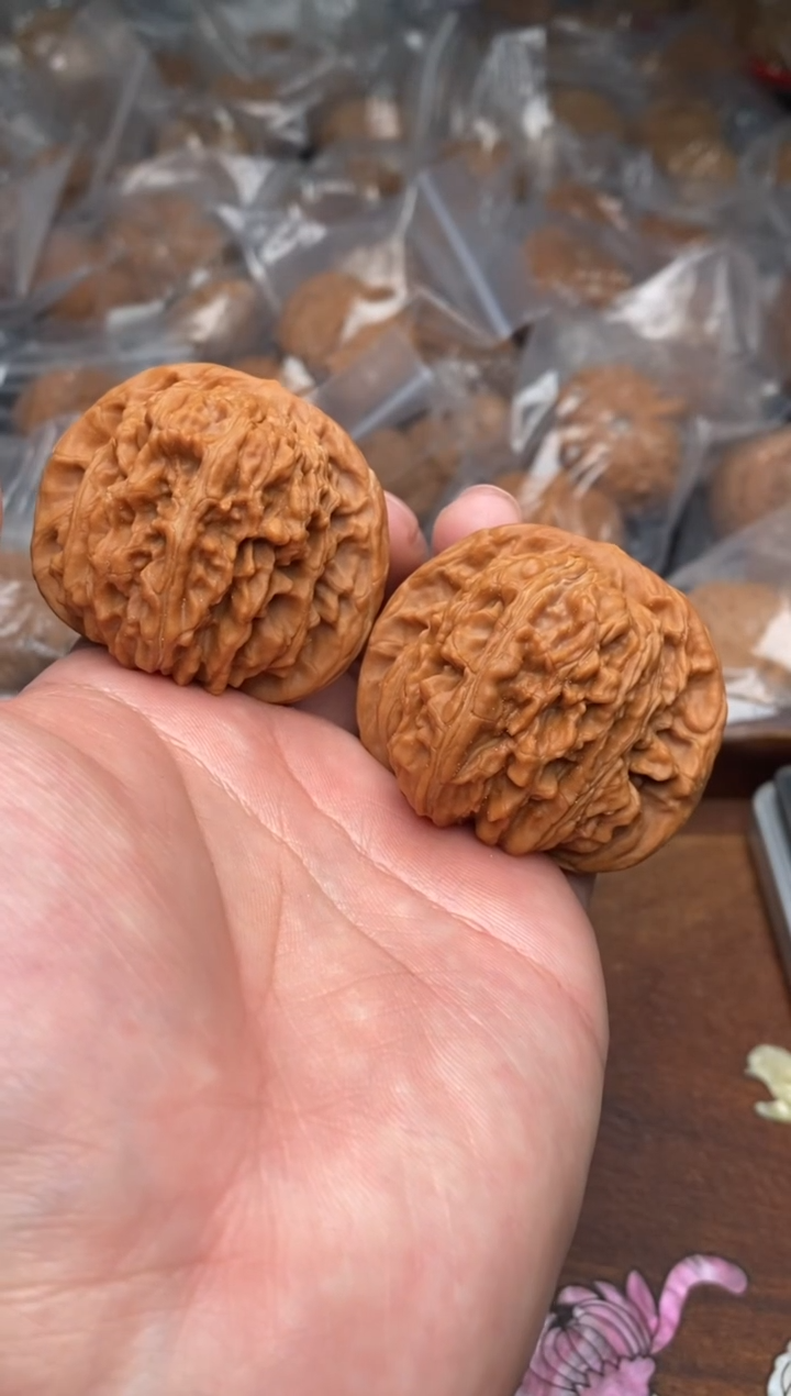 【闪购商品】文玩核桃把件G24号46尺四座楼