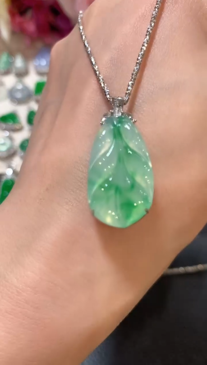 吊坠(不含链)18K金镶嵌翡翠n51   