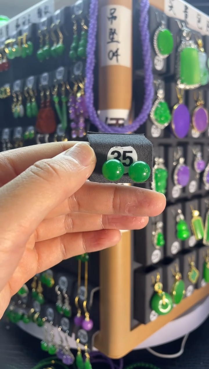 【闪购商品】翡翠颈饰银S925镶嵌35....