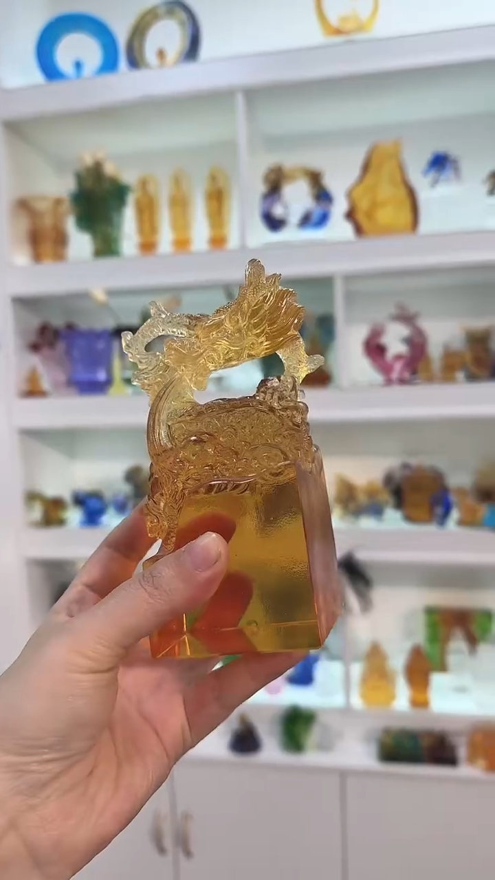 手工艺品琉璃黄色