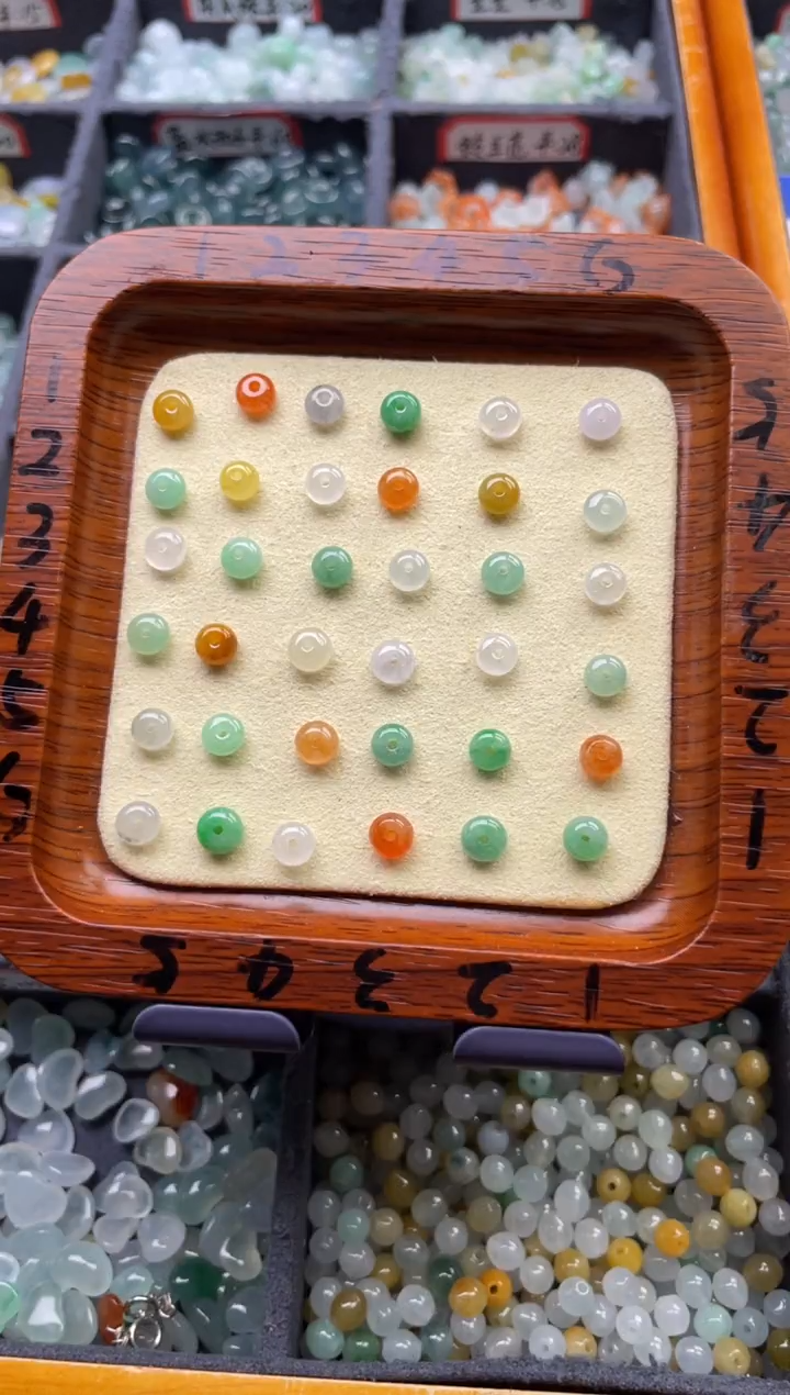 颈饰未镶嵌翡翠9999999999999999