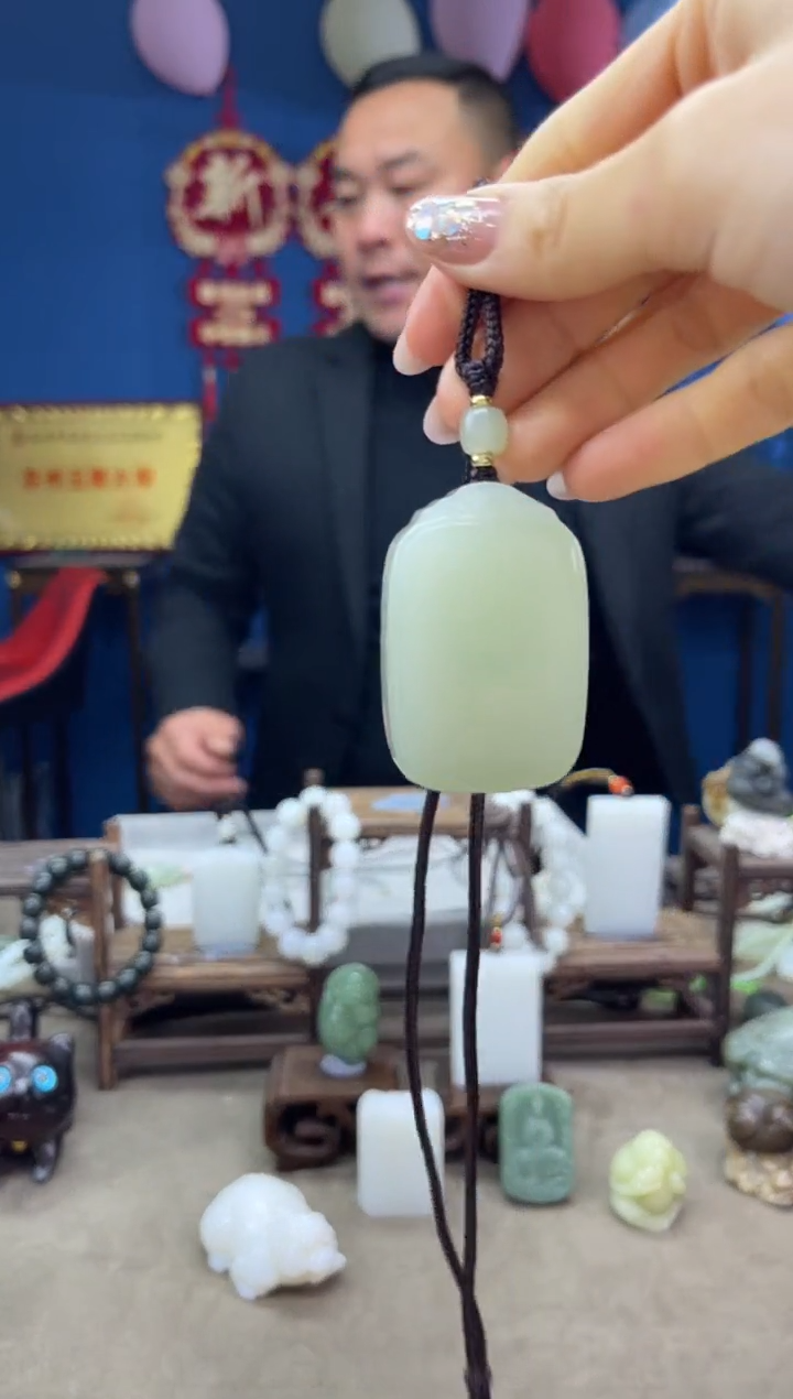 【闪购商品】和田玉颈饰未镶嵌1