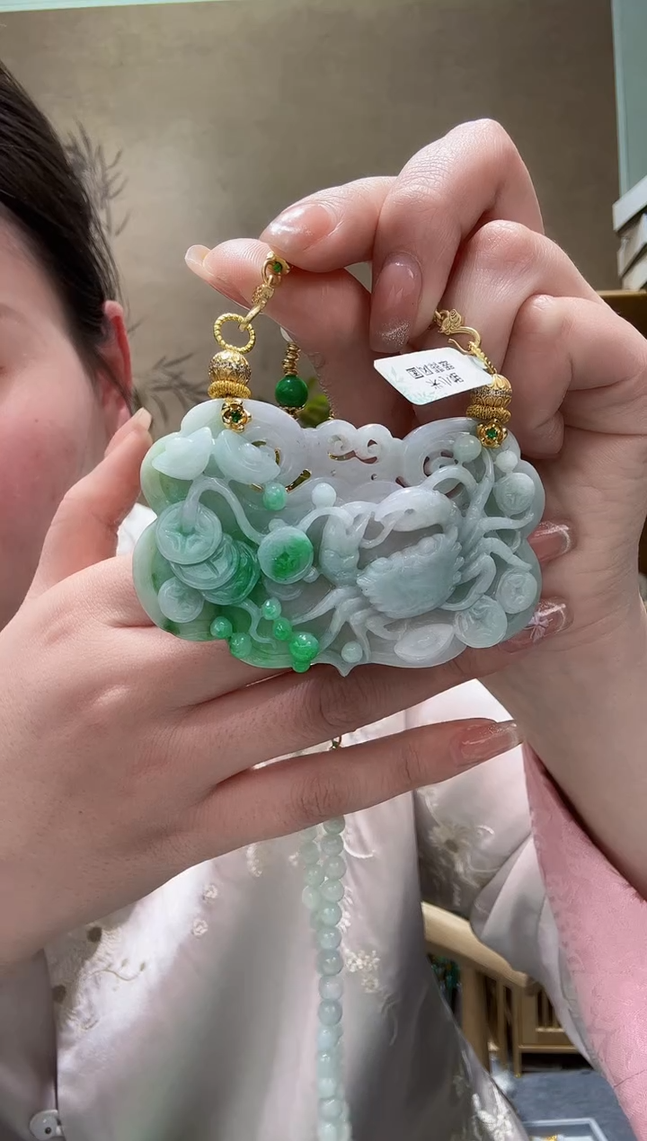 【闪购商品】翡翠颈饰未镶嵌吊坠