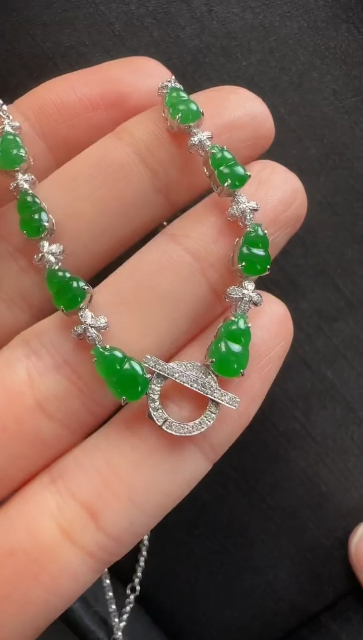 【闪购商品】翡翠套链18K金镶嵌137葫芦一条