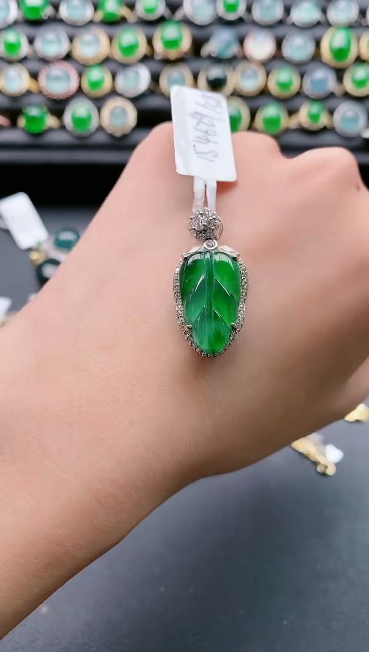 【闪购商品】翡翠戒指银S925镶嵌111111