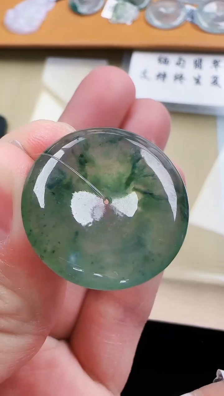 【闪购商品】翡翠颈饰未镶嵌翡翠