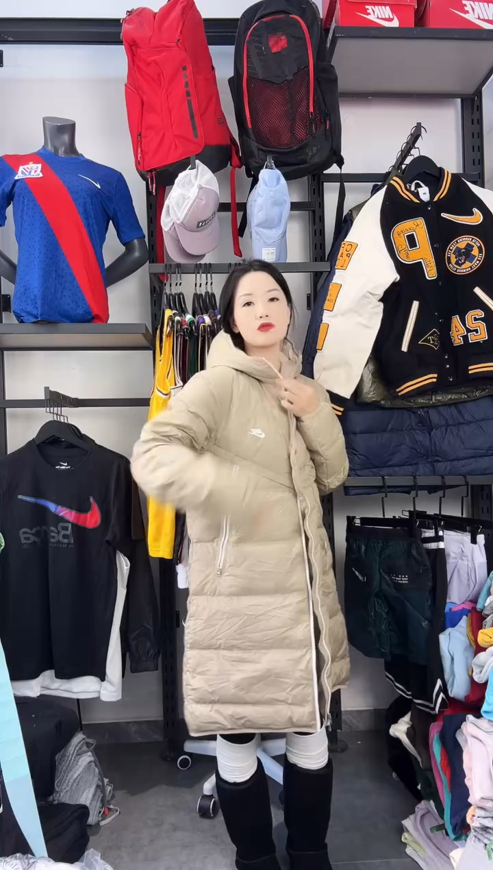 585闪购编码 Nike/Joedan运动卫衣裤以直播间过款为准 尺码·L175