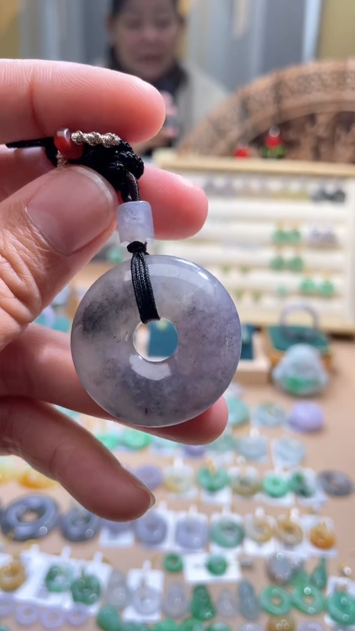 【闪购商品】翡翠颈饰未镶嵌平