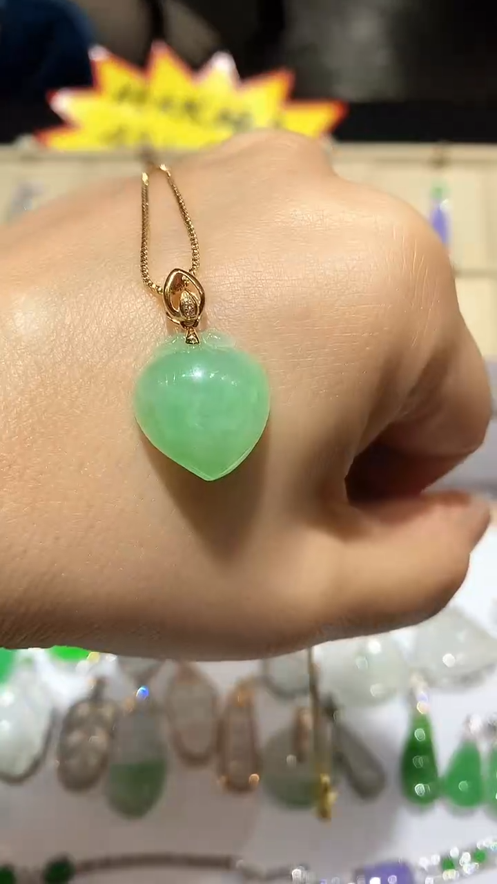 吊坠(不含链)18K金镶嵌翡翠吊坠