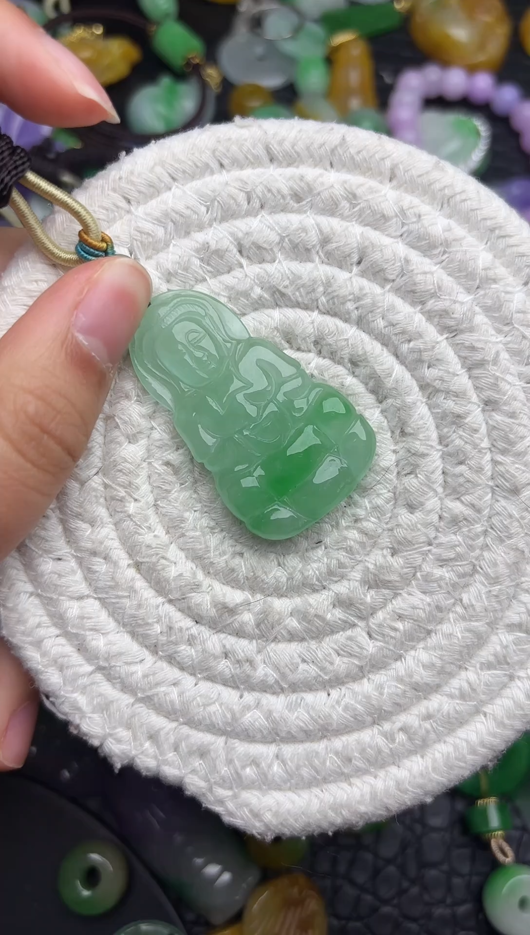 颈饰未镶嵌翡翠缅甸翡翠吊坠