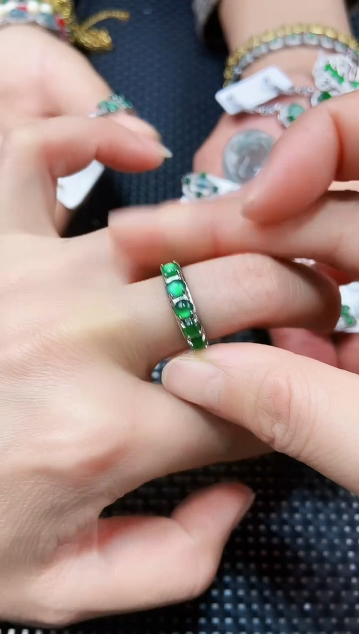 【闪购商品】翡翠戒指未镶嵌11111111111