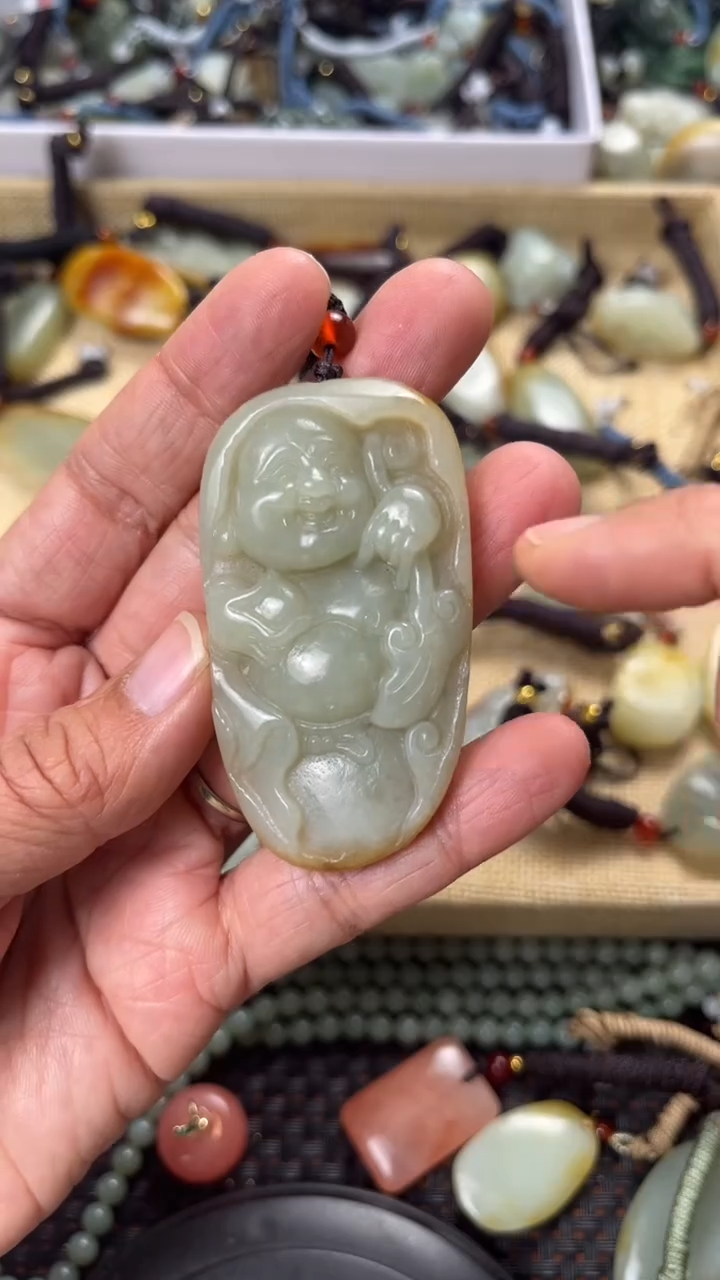 【闪购商品】和田玉颈饰未镶嵌多样性发货没有证书拍一发一有瑕