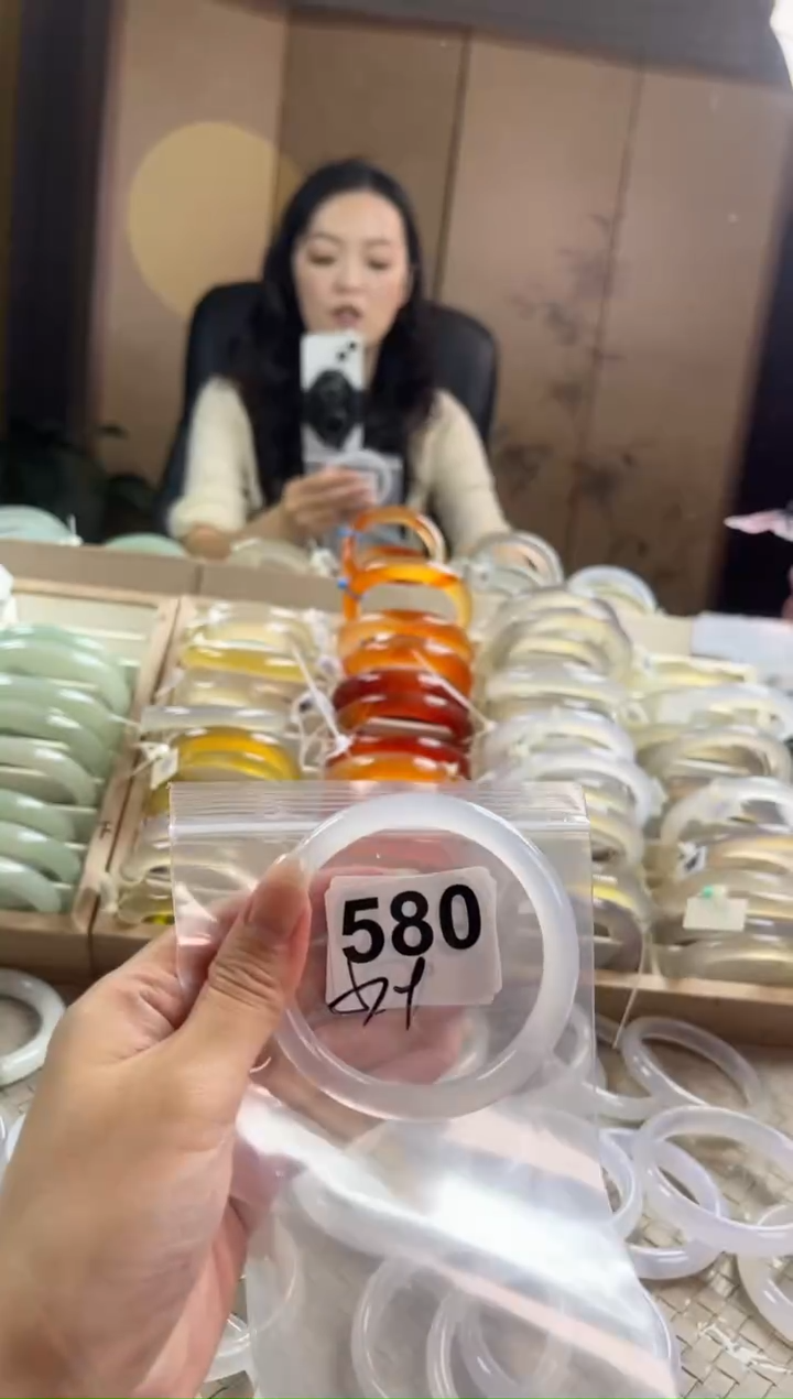 手镯玛瑙/玉髓未镶嵌580