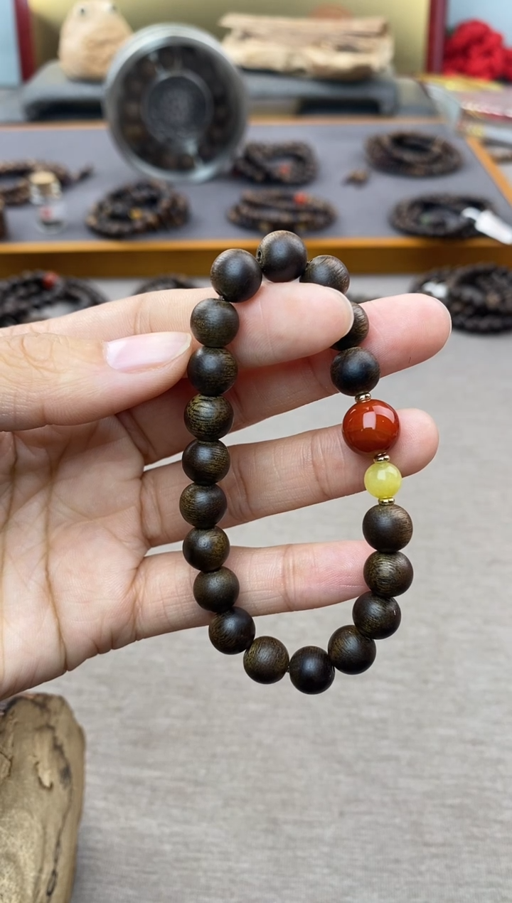 【闪购商品】沉香手串越南顺化玉化紫棋楠08 沉水单圈+配饰