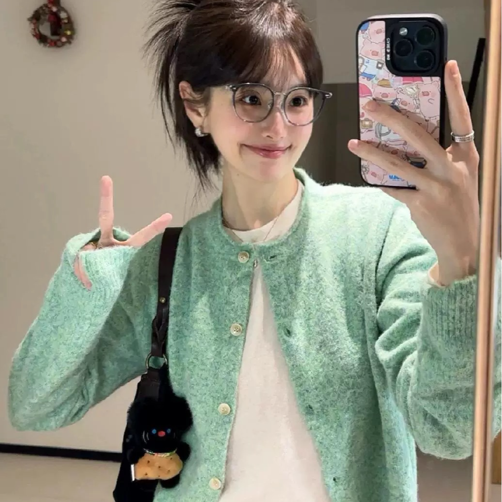 早秋薄荷绿色针织衫女学院风甜美小上衣软糯开衫外搭毛衣外套复古