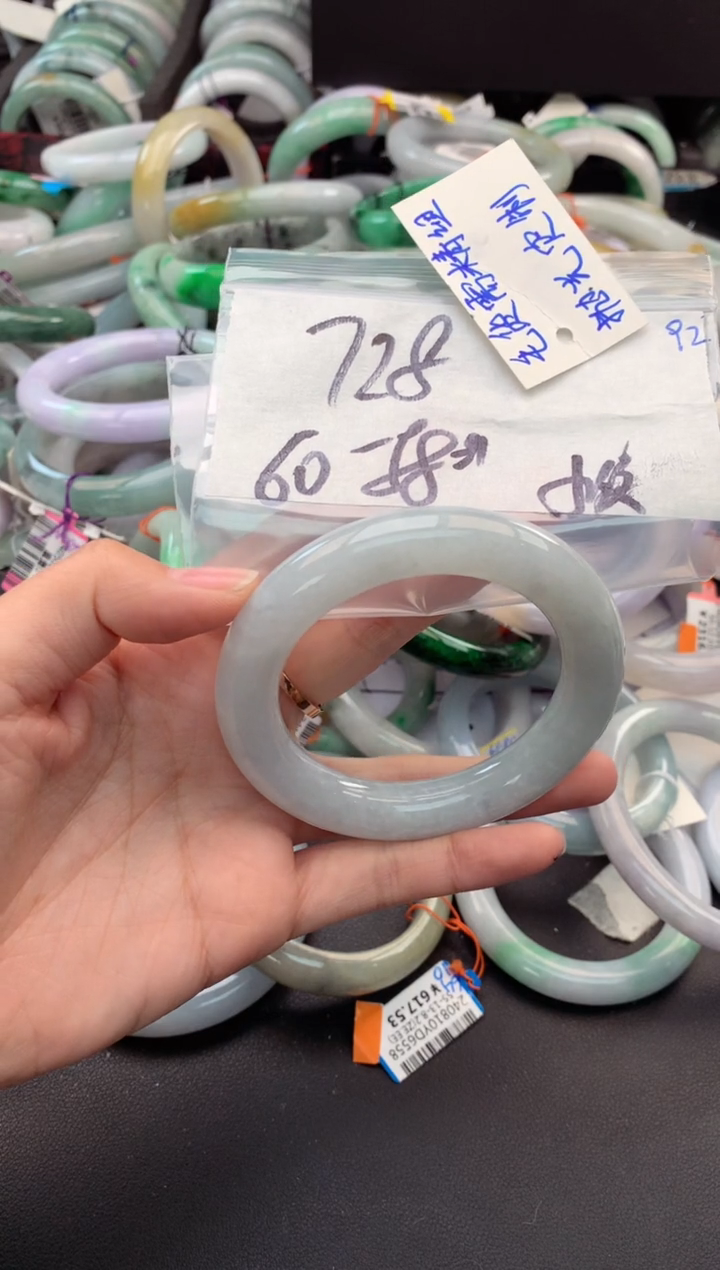 【闪购商品】定制翡翠未镶嵌毛货需精细抛光+多人