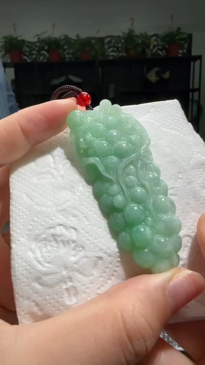 【闪购商品】翡翠颈饰未镶嵌天然翡翠A货吊坠