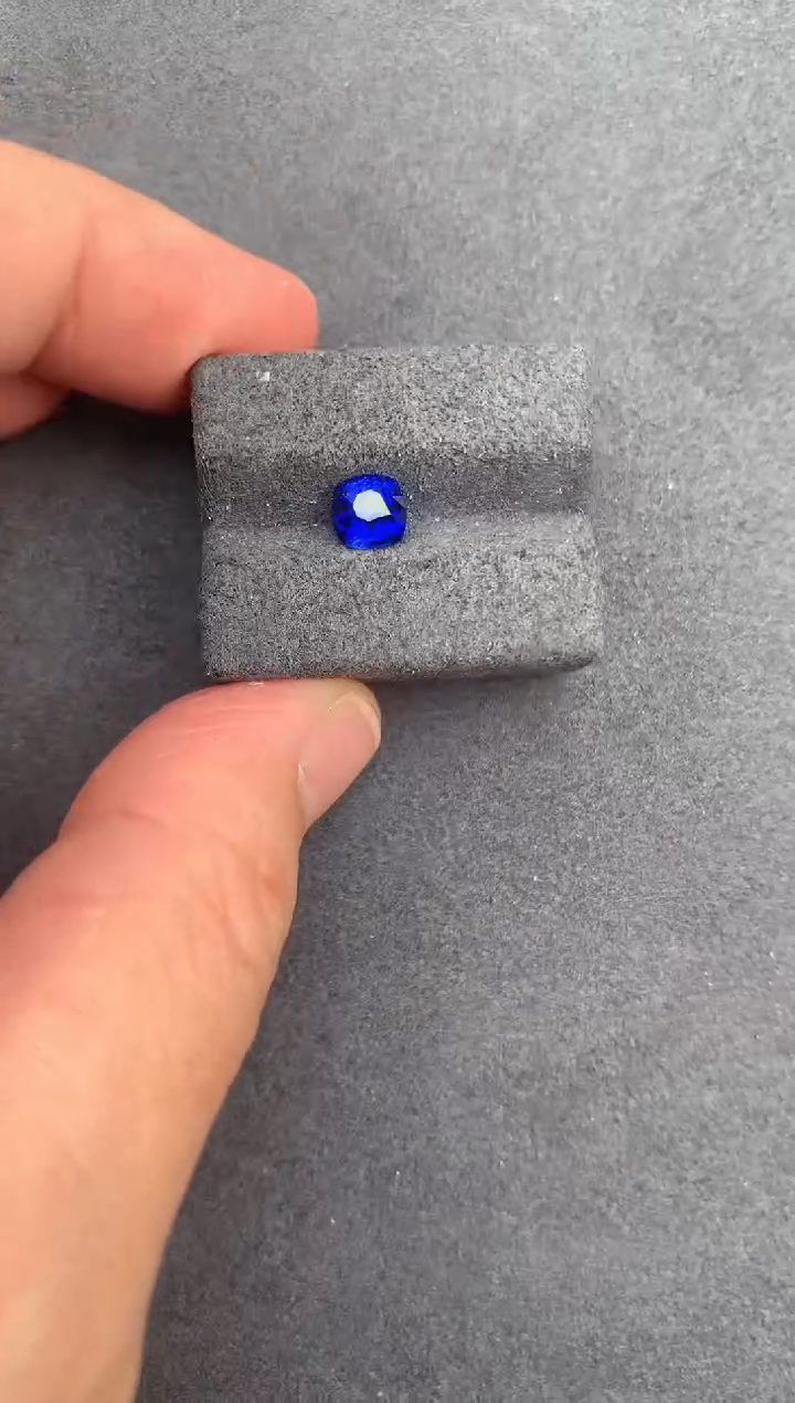 【闪购商品】蓝宝石裸石未镶嵌1ct皇家蓝