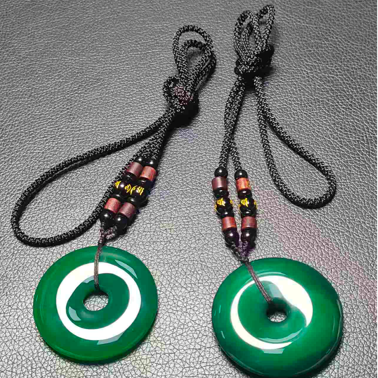 [配礼盒]精品玉髓吊坠 ZX 074赠绳 多样性发其一