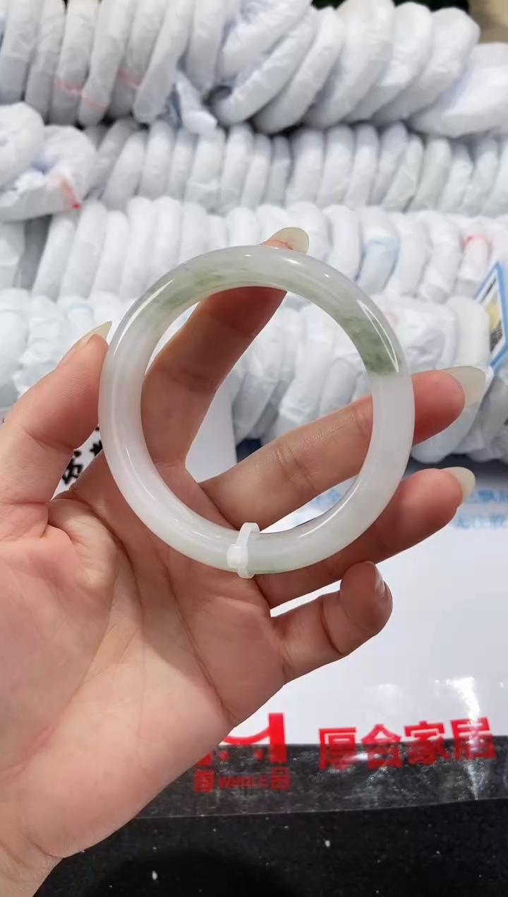 【闪购商品】石英质玉手镯未镶嵌47-58