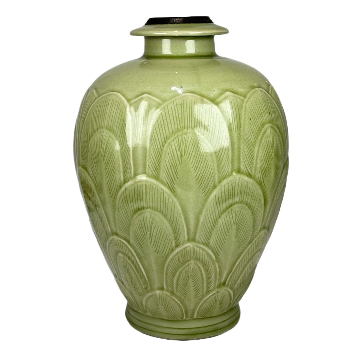 龙泉剔刻芭蕉叶纹梅瓶7144