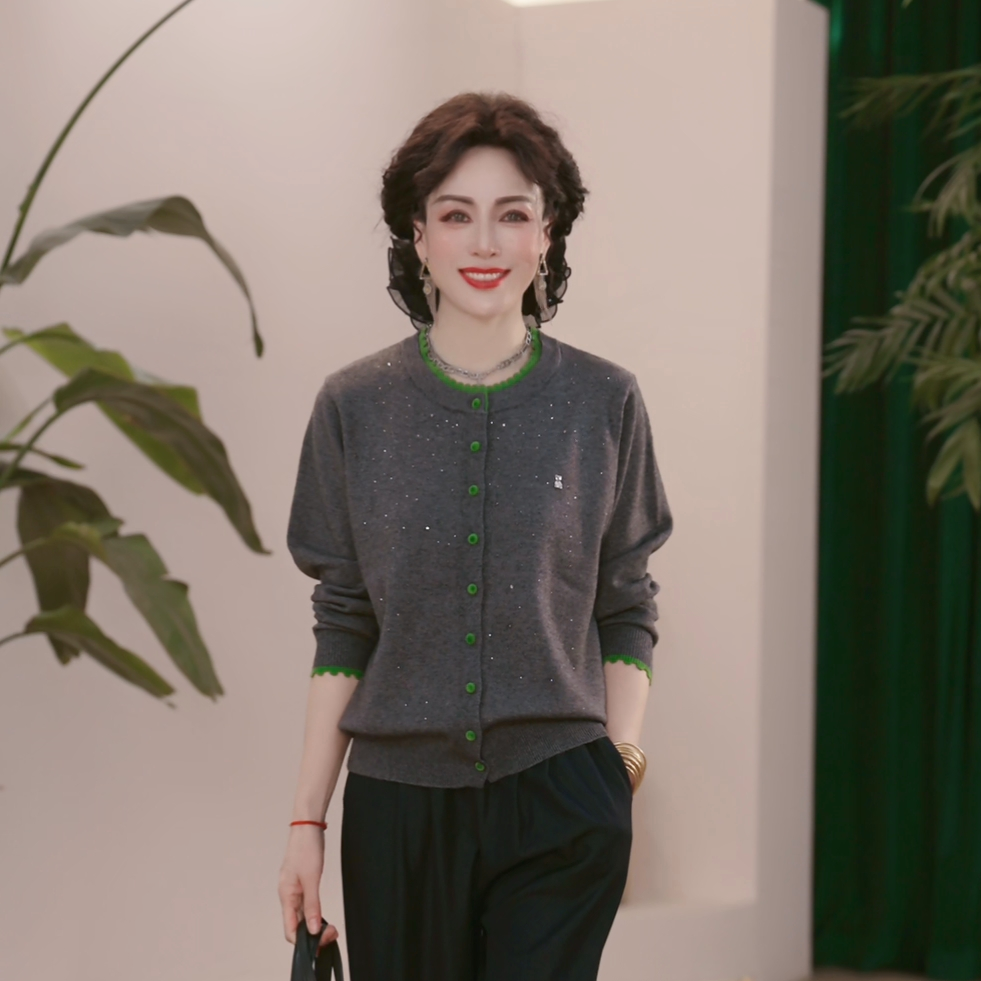 妈妈装秋装2025年新款针织衫时尚上衣服气质中年女装休闲时尚毛衣
