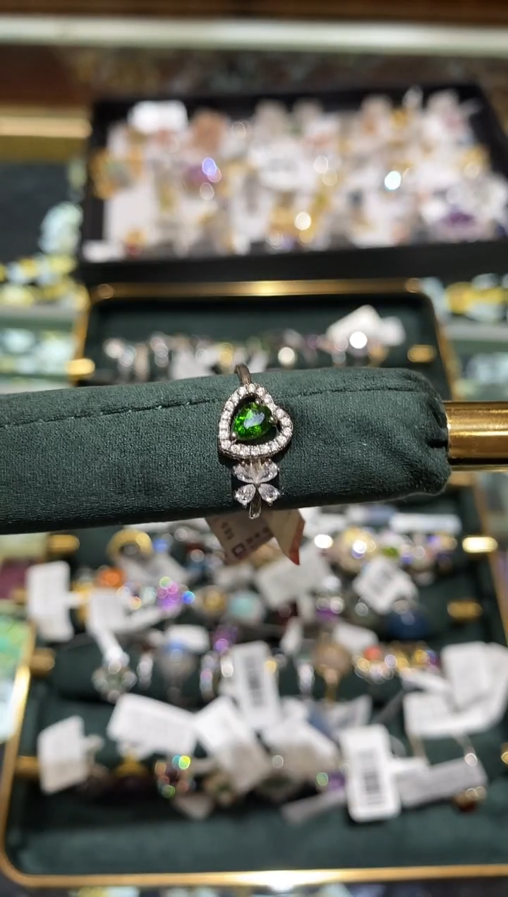 琉璃铜合金楚楚珠宝中古甄选不退换