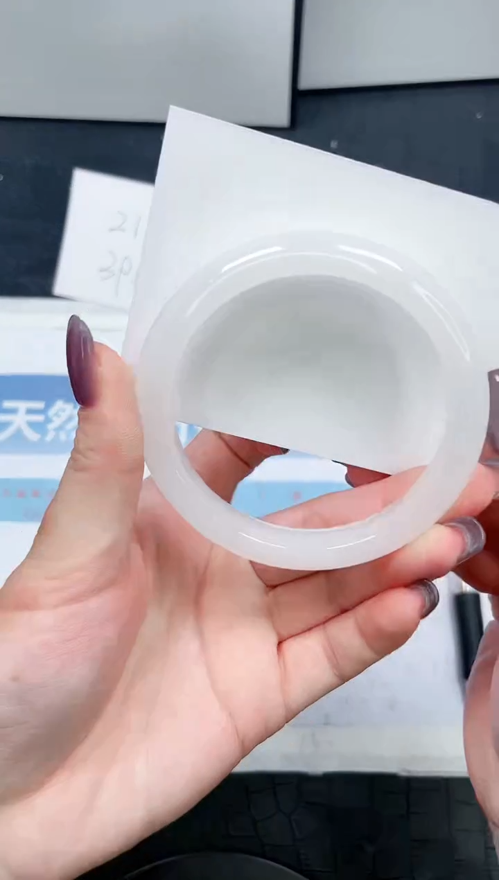 【闪购商品】石英质玉手镯未镶嵌364-59