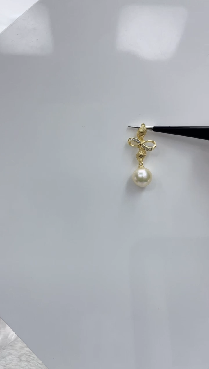 【闪购商品】海水珍珠吊坠(不含链)银S925镶嵌海水珍珠吊坠