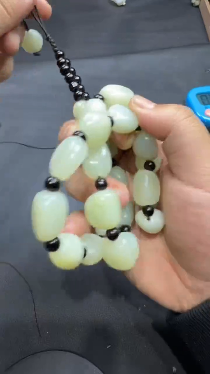 颈饰未镶嵌和田玉肉*龙24