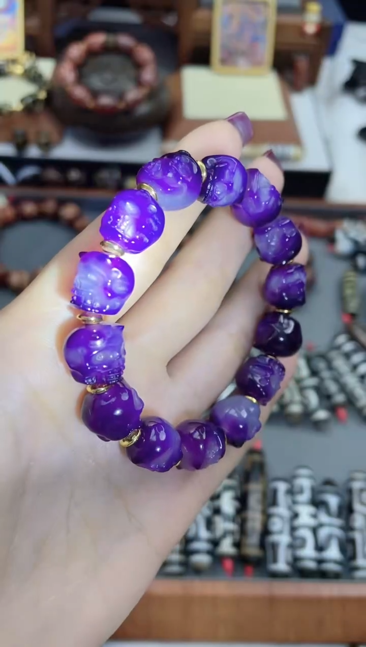 【闪购商品】玛瑙/玉髓手串未镶嵌紫色尸尸手串