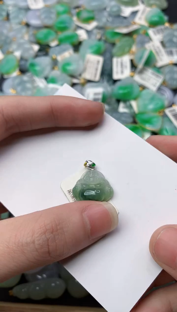 【闪购商品】翡翠颈饰18K金镶嵌28.........