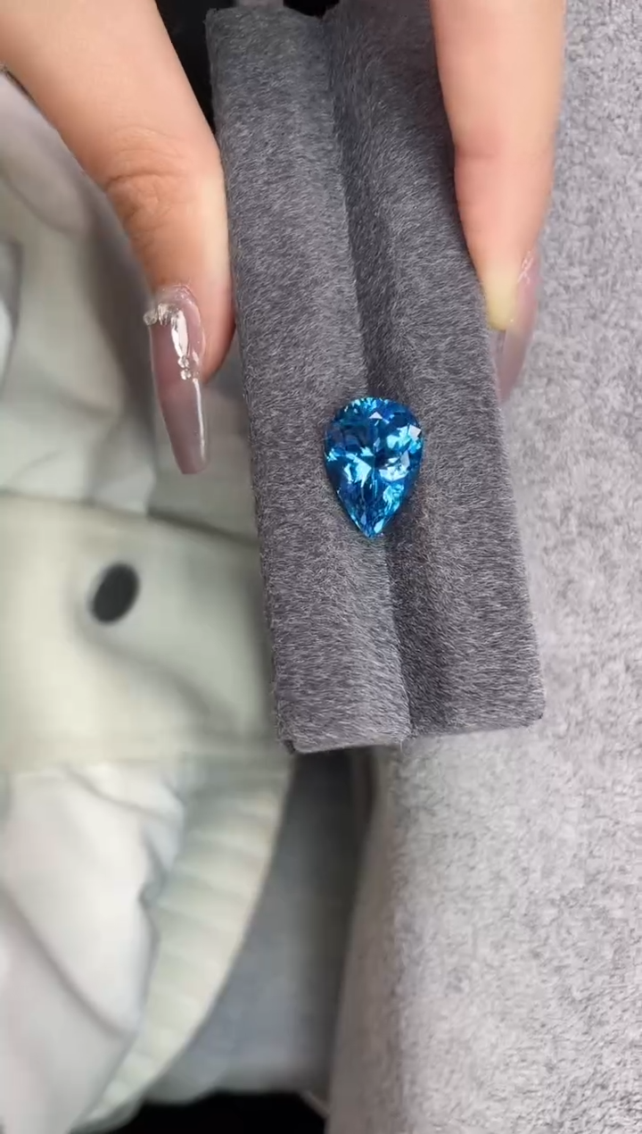 【闪购商品】托帕石裸石未镶嵌12.36克拉