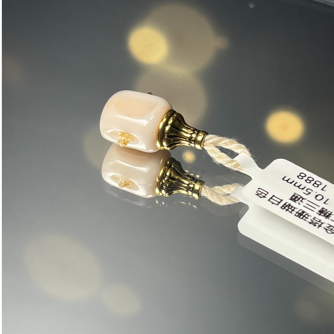 【星耀】红珊瑚精工白方糖三通配饰10.5mm