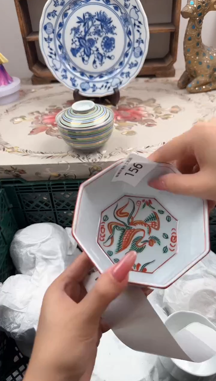 瓷片五**姐Z         156