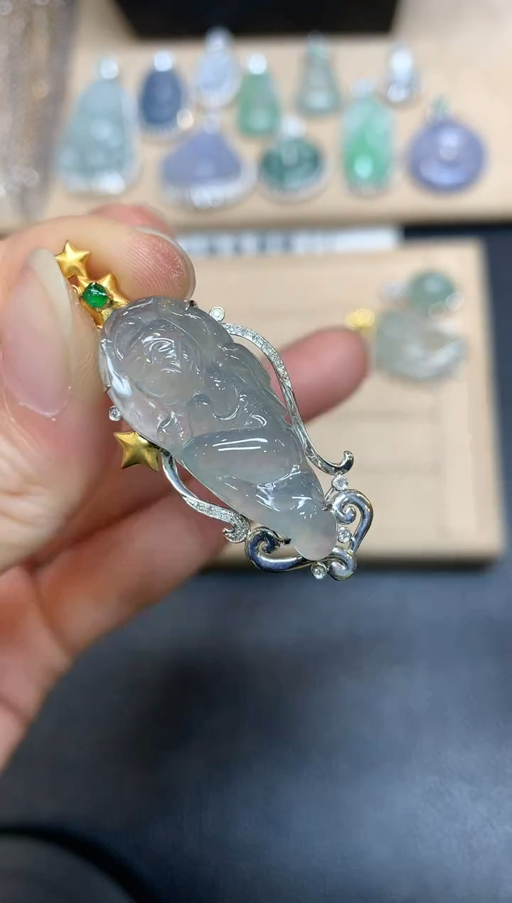 【闪购商品】翡翠颈饰18K金镶嵌【无服务费