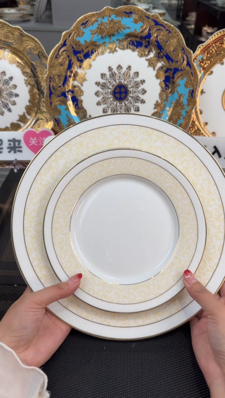 【闪购商品】瓷片10.5+8大小摆台 只有一单