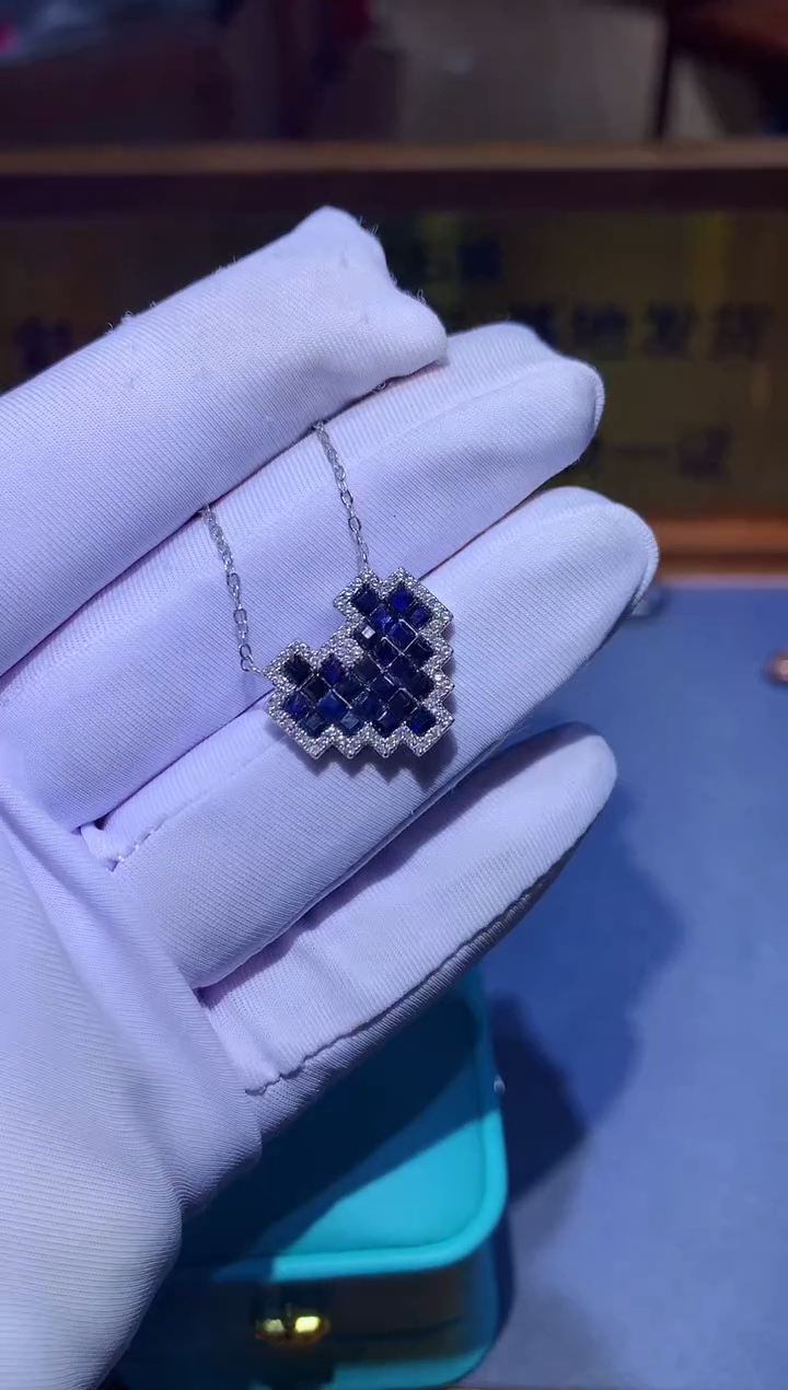 【闪购商品】蓝宝石颈饰银S925镶嵌........