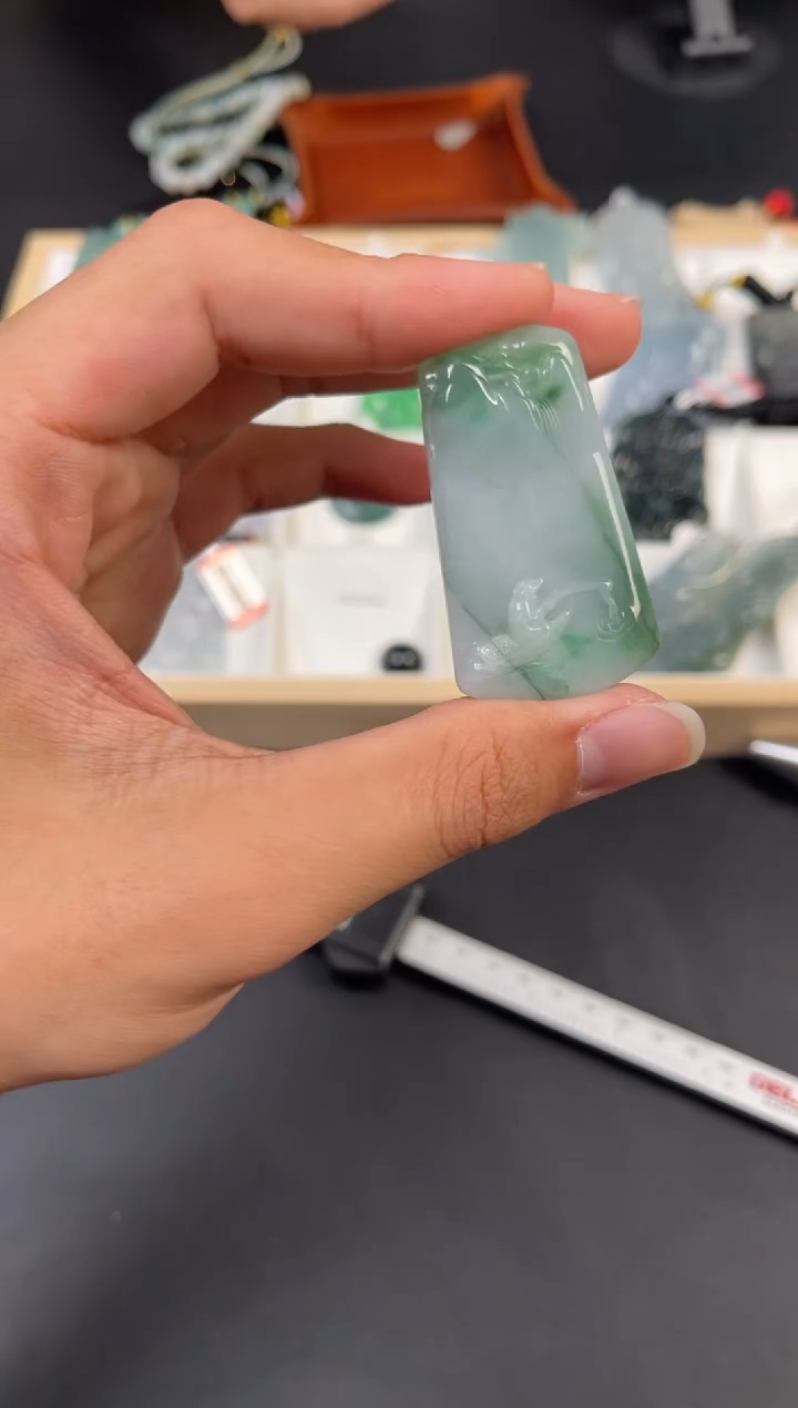 【闪购商品】翡翠吊坠(不含链)未镶嵌翡翠吊坠JJFC064