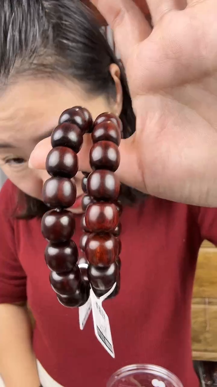 檀香紫檀（小叶紫檀）小叶紫檀卡1112桶珠手串