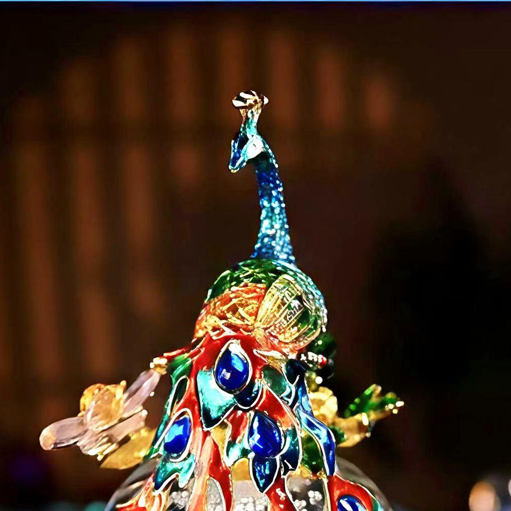 Q403 高档纯手工珐琅彩孔雀水晶球摆件家居装饰酒柜乔迁礼品