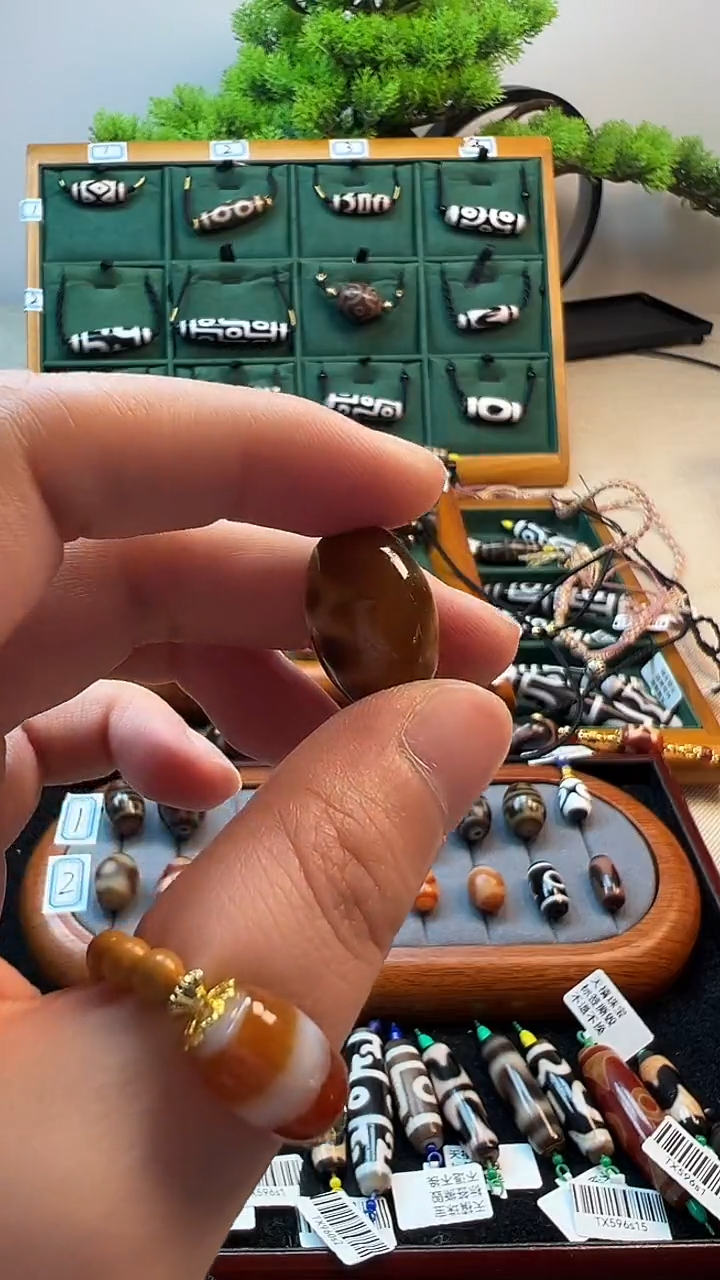 玛瑙/玉髓（覆膜）颈饰未镶嵌34（微瑕随机发货）