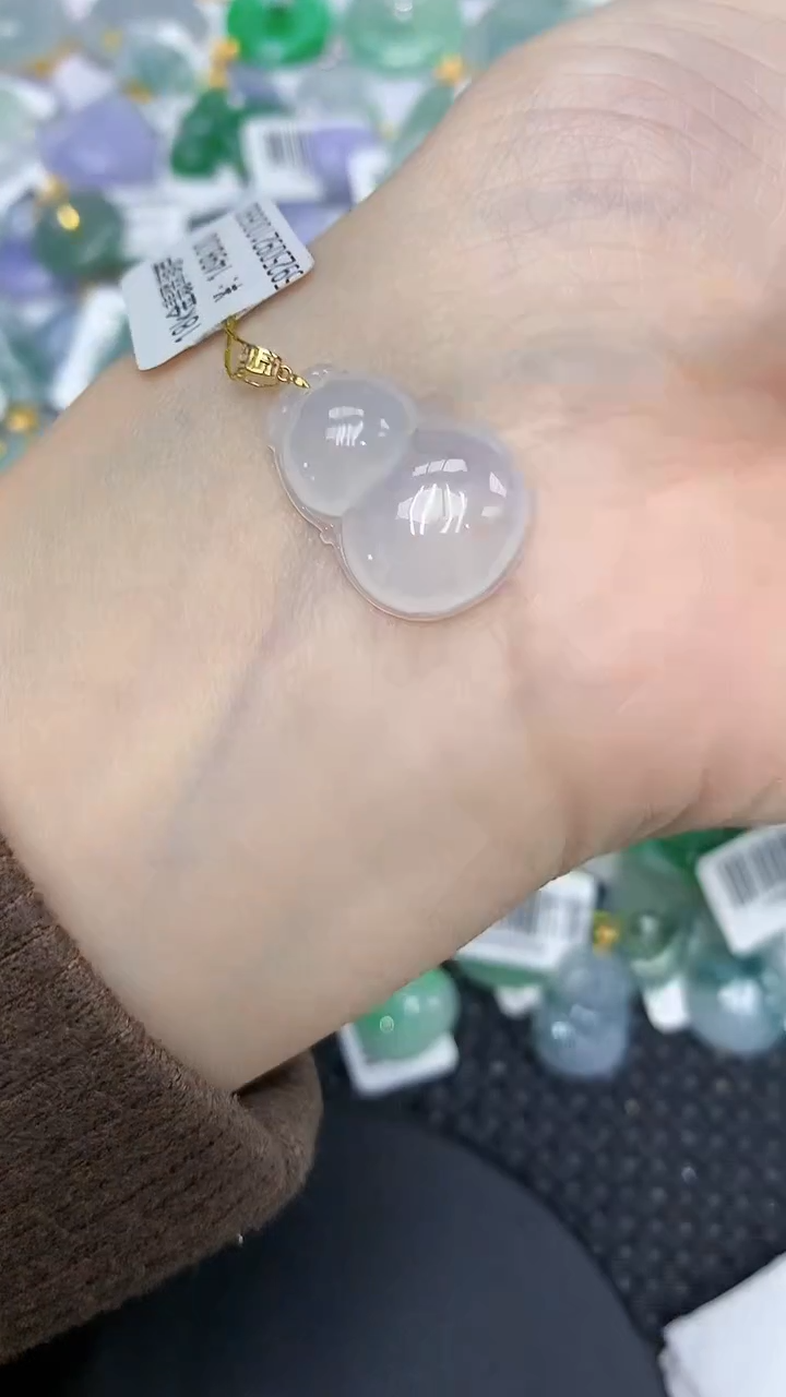 颈饰18K金镶嵌翡翠1111111111