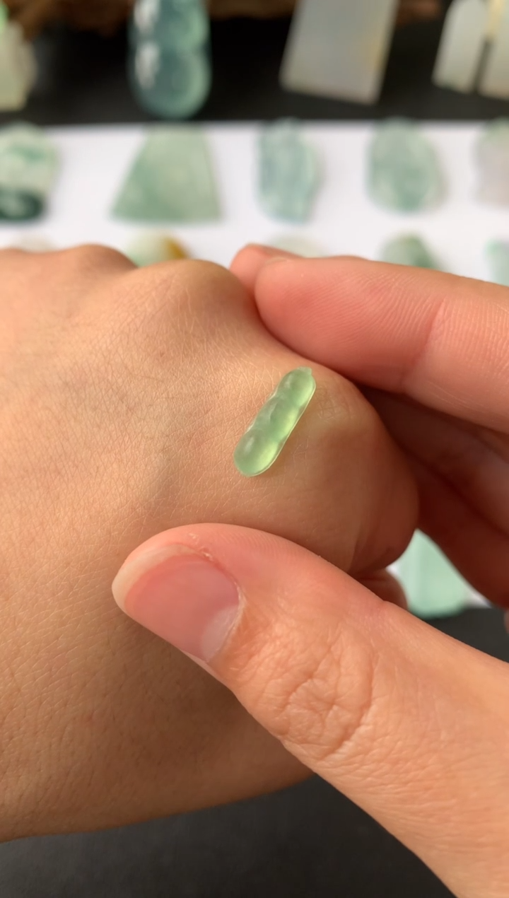 【闪购商品】定制翡翠未镶嵌翡翠