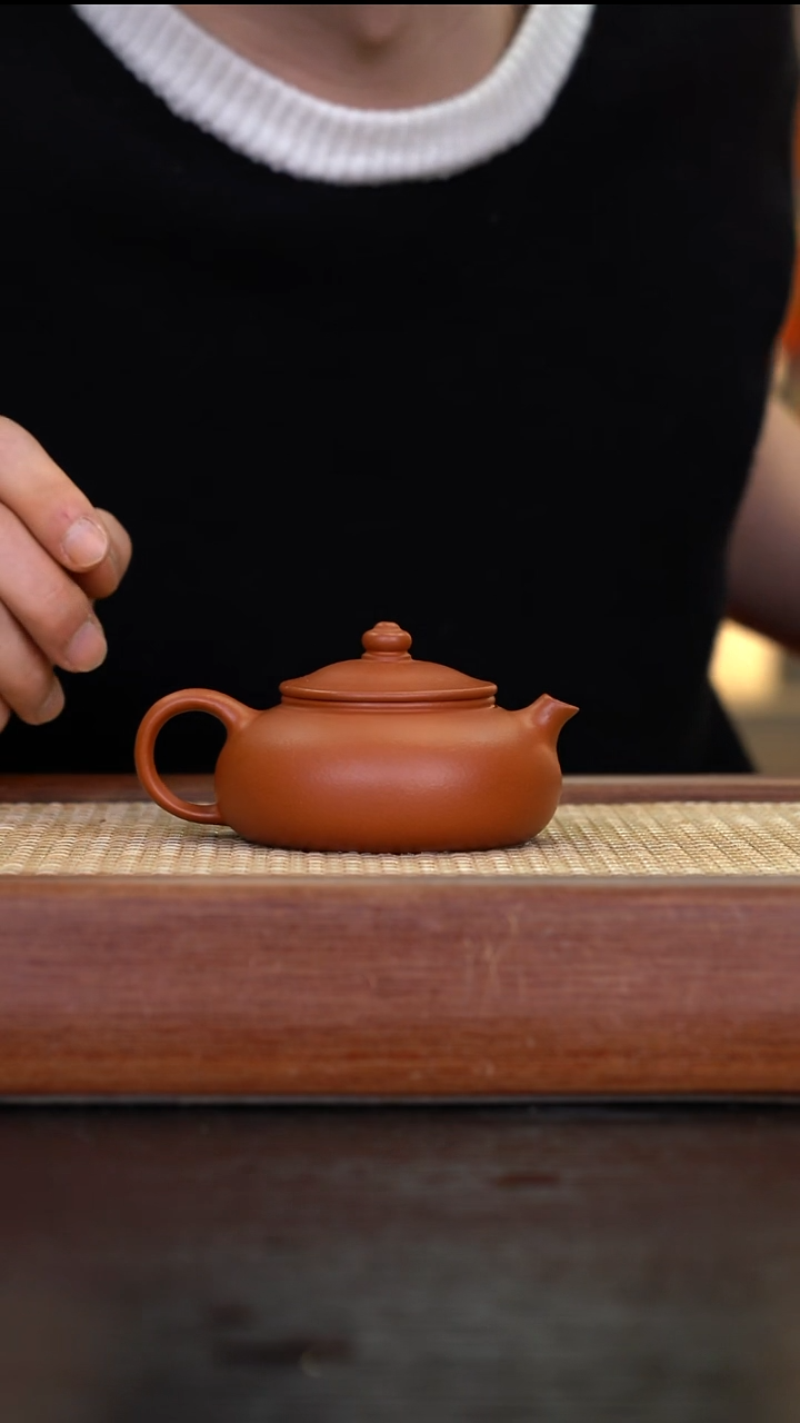 茶壶紫砂  LD   赵庄朱泥    寒江   150cc