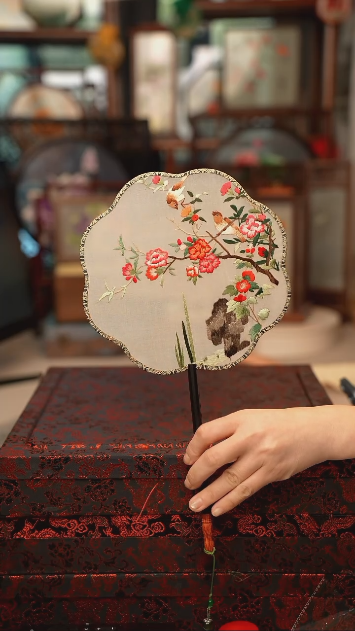 扇子团扇 绣花双面非遗