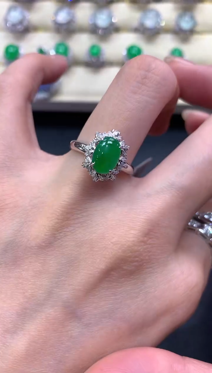 【闪购商品】翡翠戒指18K金镶嵌a149