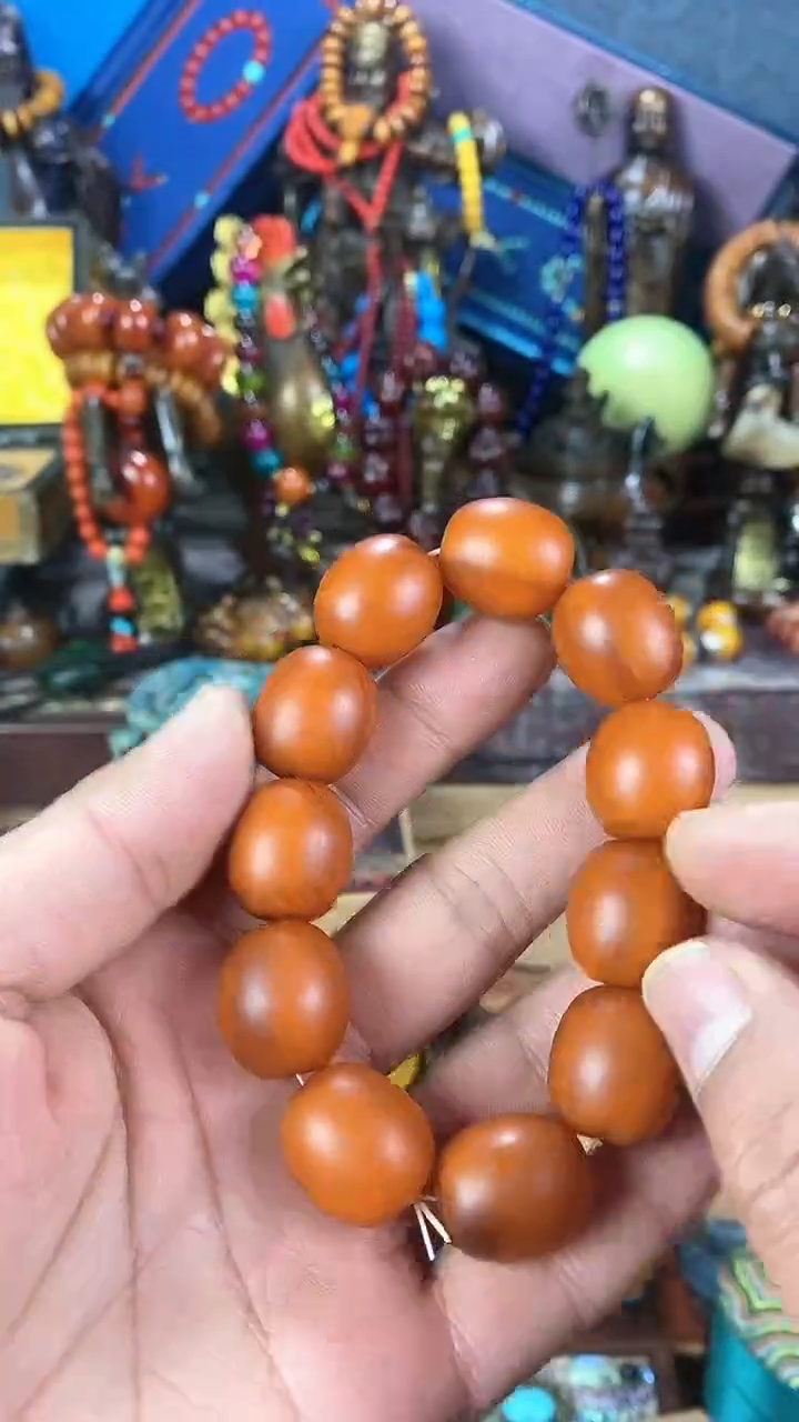 【闪购商品】琥珀手链未镶嵌猪妹专属精品摆件